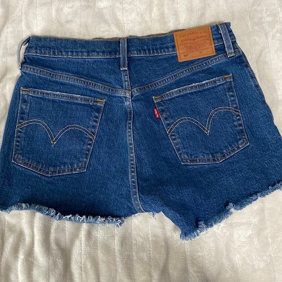 Levi’s 501 Wedgie fit shorts - Picture 5 of 8